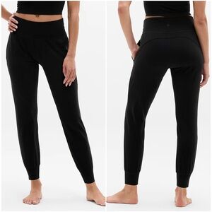 Athleta Cruise Jogger in Black | Size XS
